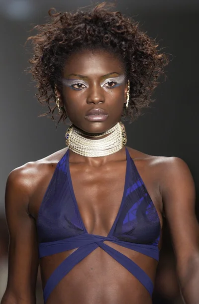 Look 3